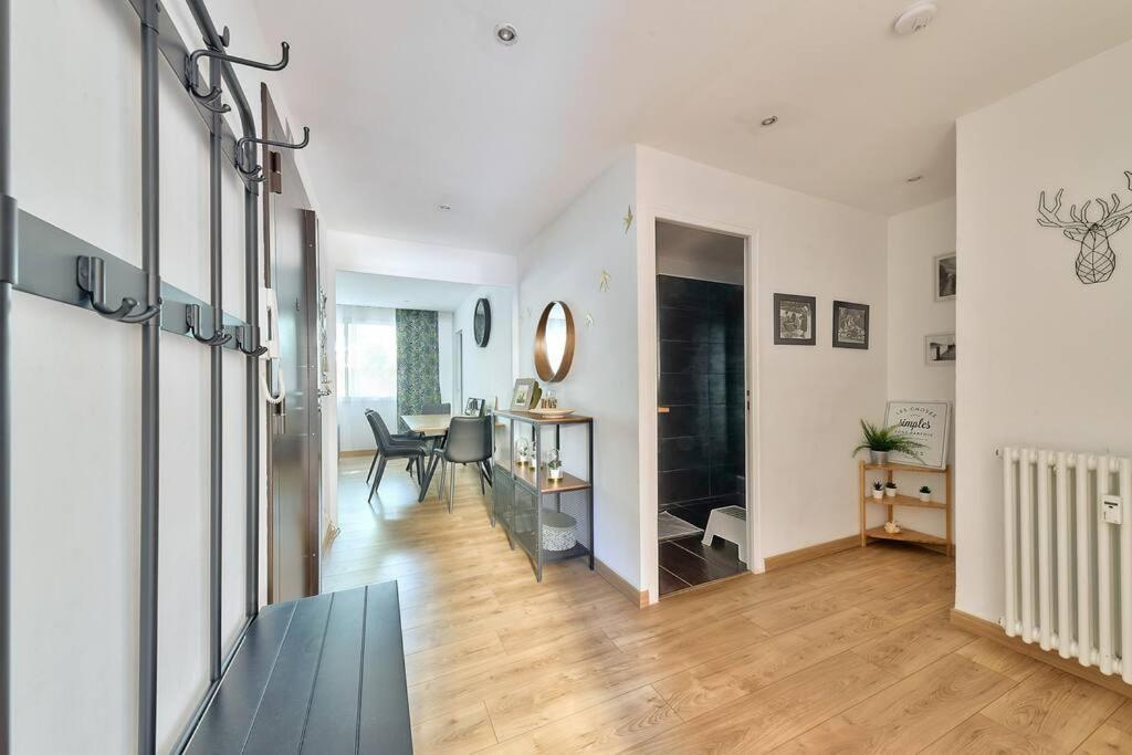 Cosy 2 Bedroom Flat 10Min To The Vieux Port マルセイユ エクステリア 写真